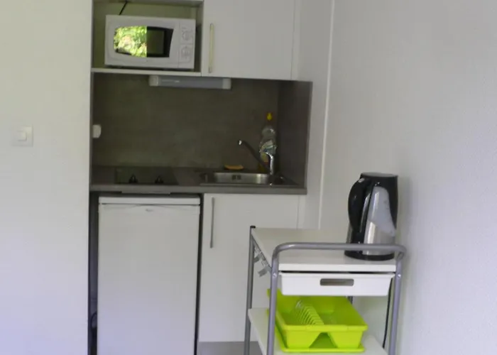 Bel Meublé Et Aménagé *